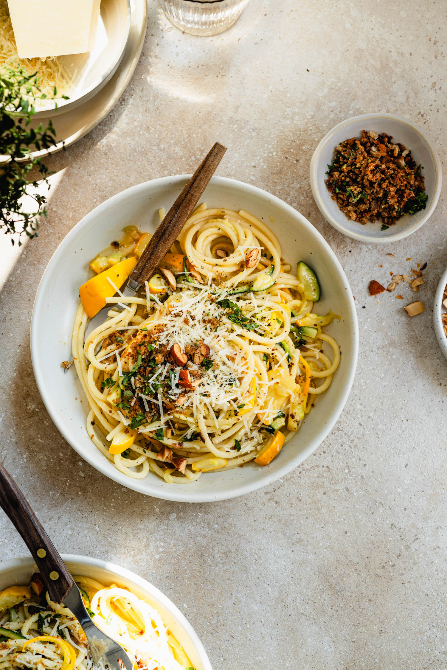 Zucchini Carbonara mit Pangrattato